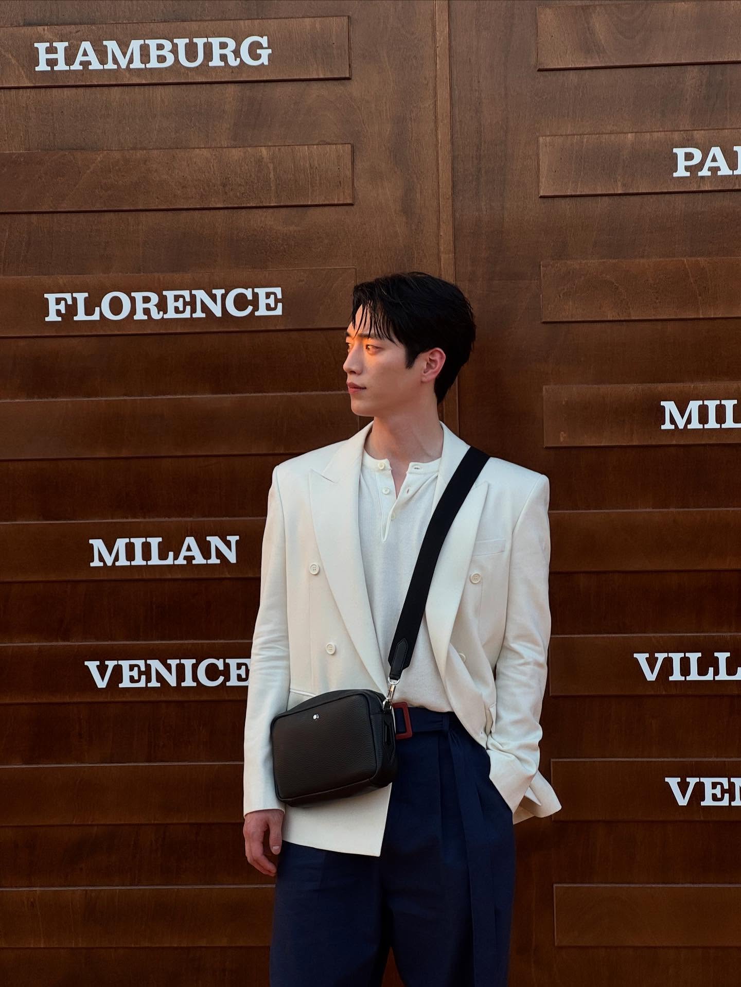 Mỹ nam khiến Jisoo m&ecirc; mẩn: Từ mặt tới th&acirc;n h&igrave;nh đều nức nở, đ&ocirc;i mắt hổ ph&aacute;ch chỉ 5% thế giới c&oacute; được- Ảnh 9.