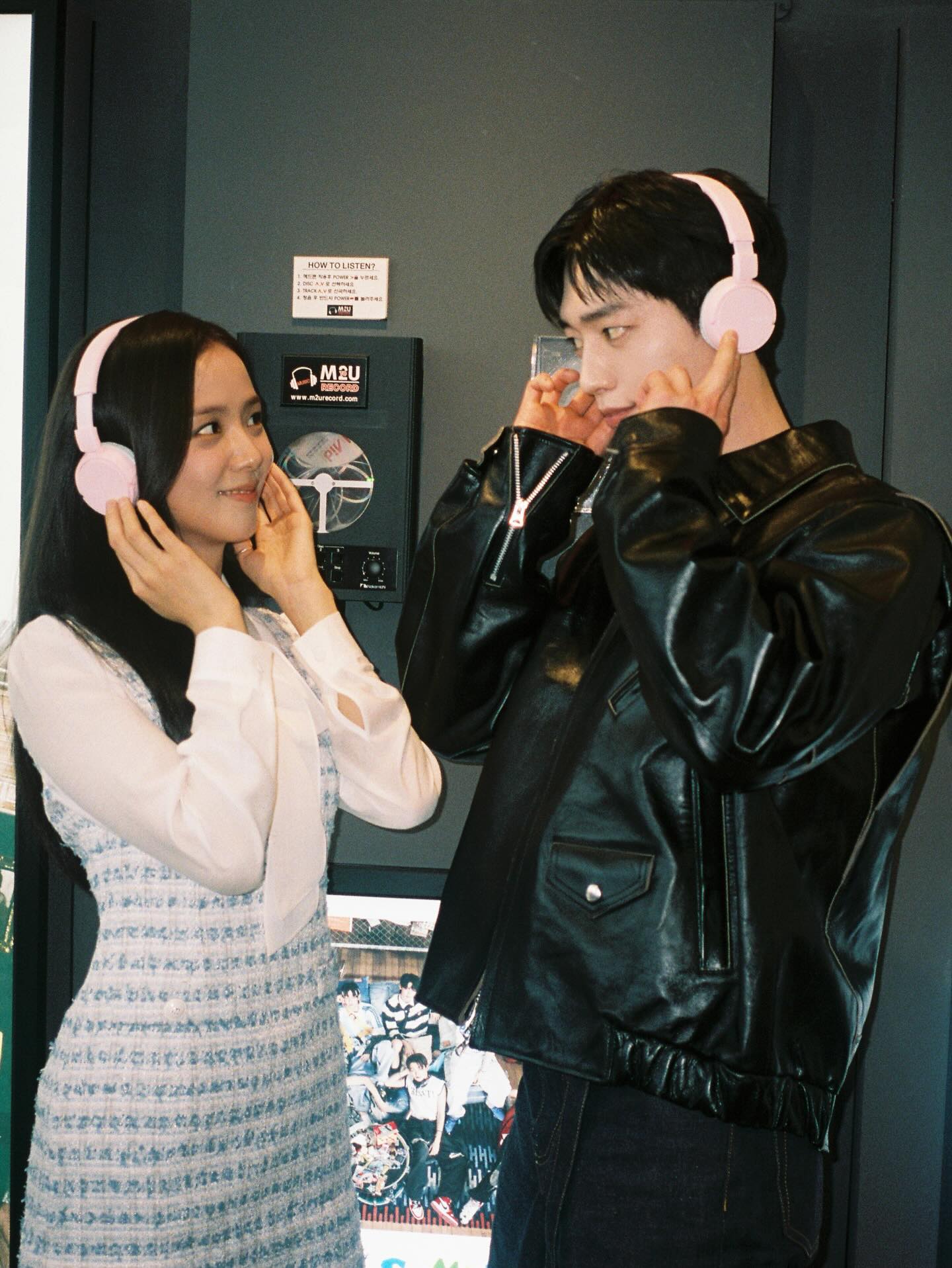 Mỹ nam khiến Jisoo m&ecirc; mẩn: Từ mặt tới th&acirc;n h&igrave;nh đều nức nở, đ&ocirc;i mắt hổ ph&aacute;ch chỉ 5% thế giới c&oacute; được- Ảnh 2.