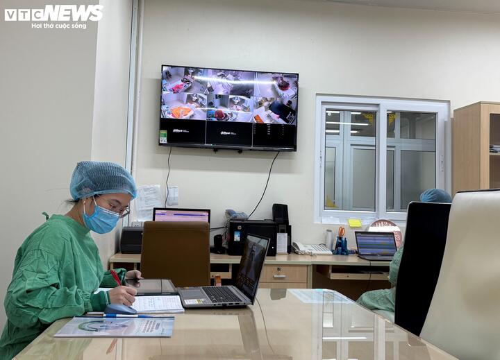 Ph&iacute;a sau c&aacute;nh cửa v&ocirc; tr&ugrave;ng, bệnh nh&acirc;n chỉ mong 'sớm được về &ocirc;m con&rsquo;- Ảnh 6.