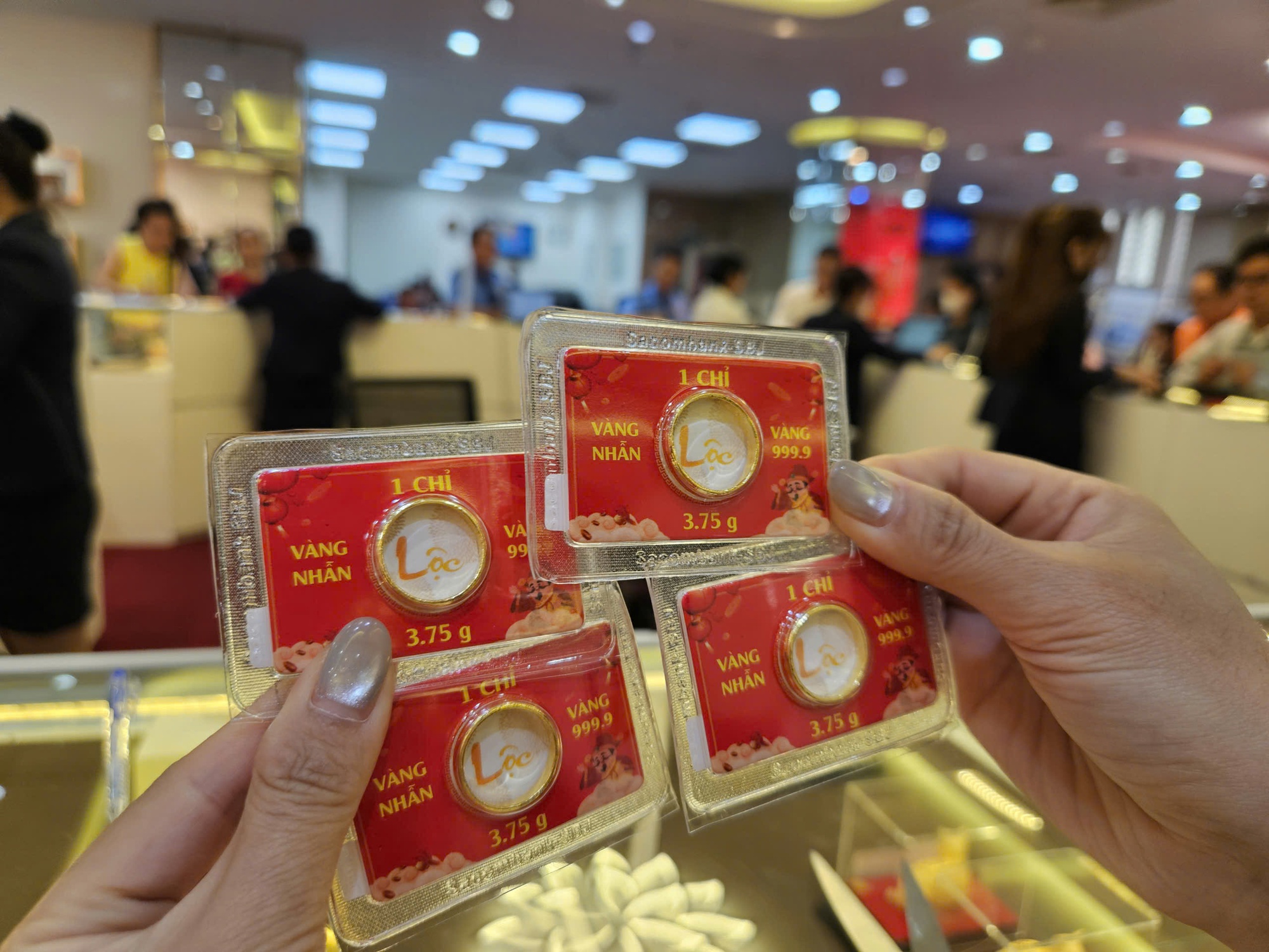 S&aacute;ng 18-3, C&ocirc;ng ty SJC, Mi Hồng, Bảo T&iacute;n Minh Ch&acirc;u b&aacute;n v&agrave;ng miếng SJC 183 triệu đồng/lượng- Ảnh 1.