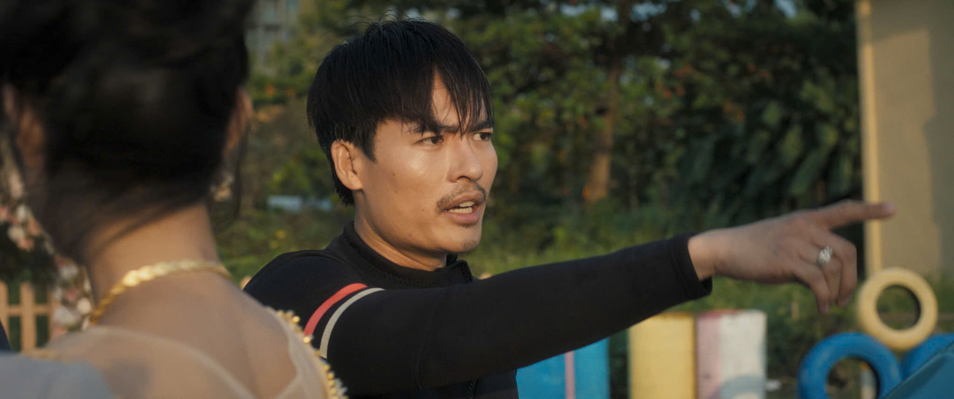 Ng&ocirc;i sao đắt show nhất Việt Nam hiện tại: Mới đầu năm đ&atilde; đ&oacute;ng 4 phim si&ecirc;u hot, giữ chuỗi li&ecirc;n tiếp 3 phim trăm tỷ- Ảnh 4.