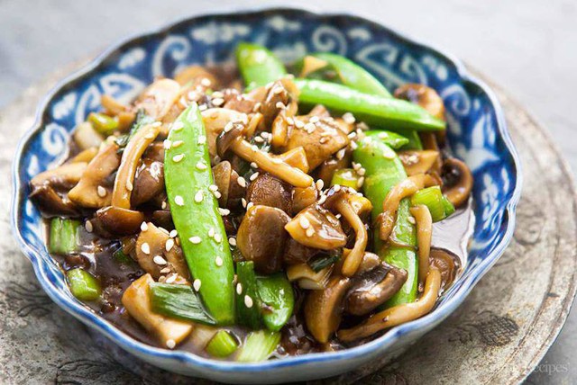 Những thực phẩm tuyệt đối kh&ocirc;ng n&ecirc;n h&acirc;m n&oacute;ng lại, ăn thừa l&agrave; phải vứt ngay- Ảnh 3.