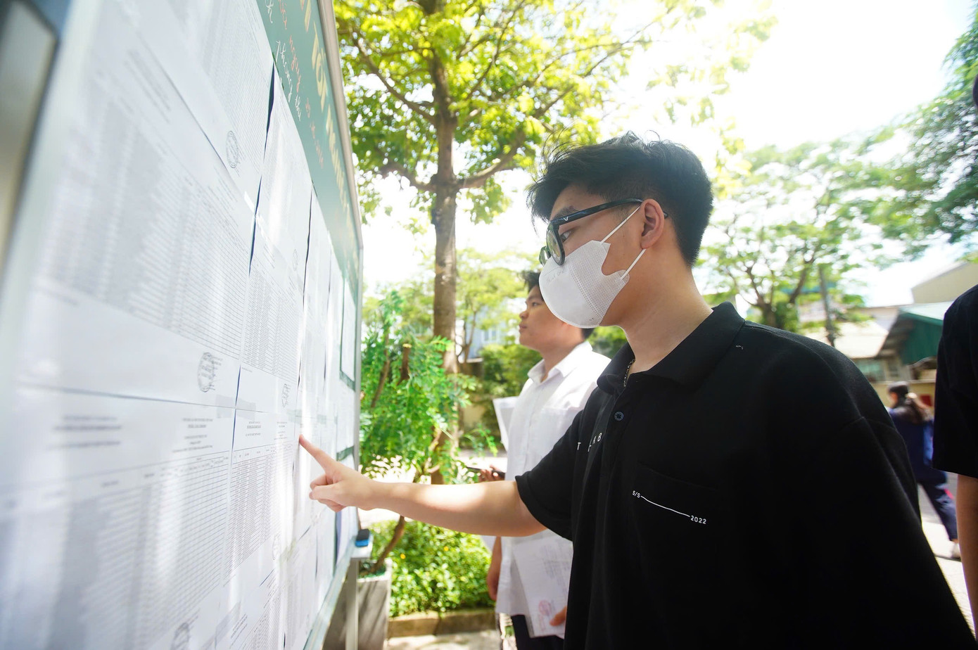 Siết chấm ph&uacute;c khảo thi tốt nghiệp THPT năm 2026- Ảnh 1.