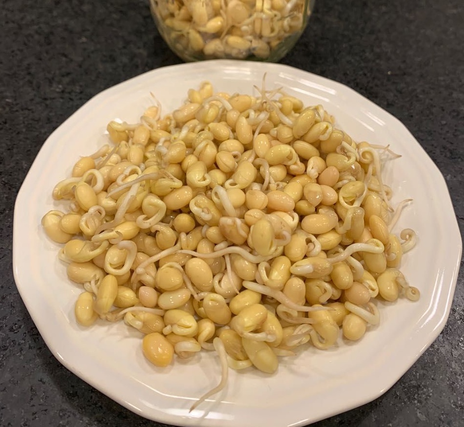 Nhiều người KH&Ocirc;NG HỀ BIẾT: Ăn thịt lợn đừng dại m&agrave; kết hợp với 5 thứ n&agrave;y!- Ảnh 2.