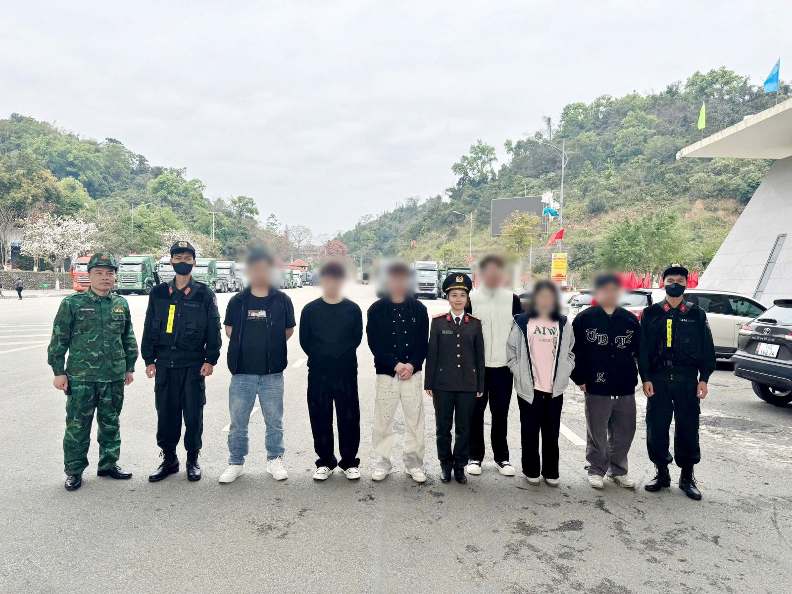 Ph&aacute;t hiện 43 người nước ngo&agrave;i thu&ecirc; nh&agrave; k&iacute;n, lắp d&agrave;n m&aacute;y t&iacute;nh &ldquo;khủng&rdquo; ở Bắc Ninh: H&eacute; lộ hoạt động mờ &aacute;m ph&iacute;a sau- Ảnh 3.