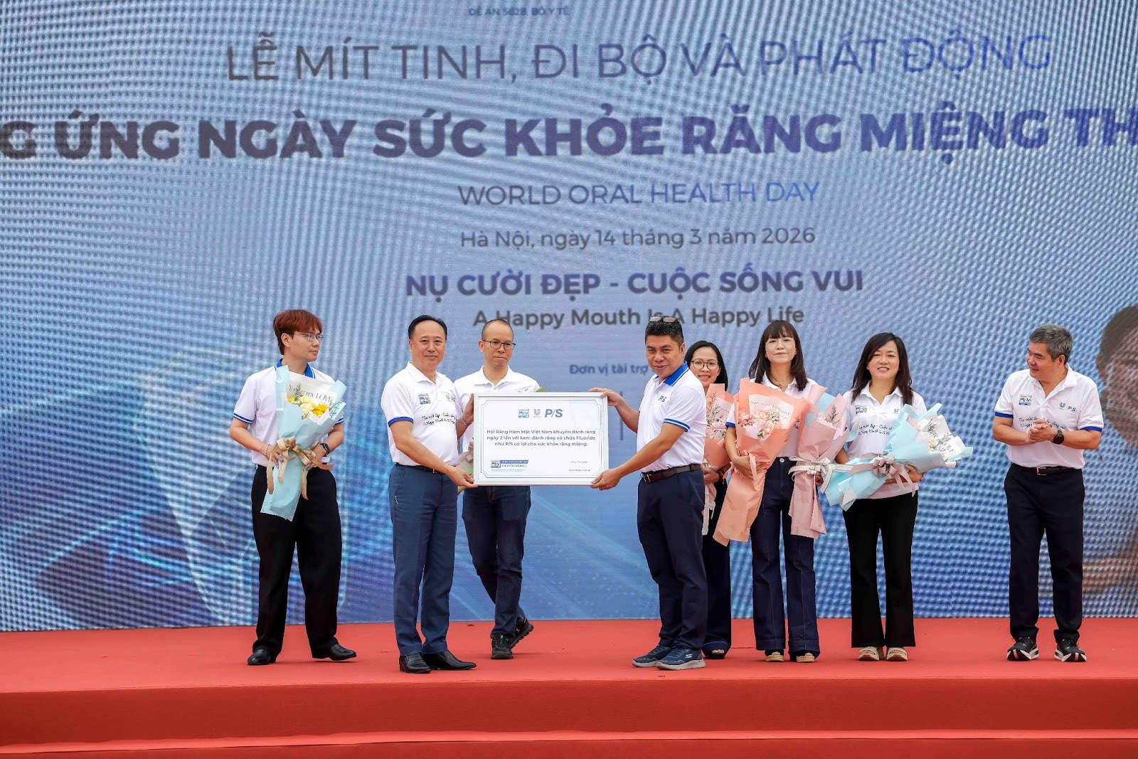 P/S c&ugrave;ng Hiệp Hội Răng H&agrave;m Mặt n&acirc;ng cao nhận thức chăm s&oacute;c sức khỏe răng miệng to&agrave;n diện- Ảnh 4.