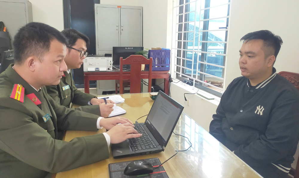 Nh&acirc;n vi&ecirc;n ng&acirc;n h&agrave;ng nghỉ việc Ho&agrave;ng Văn To&agrave;n đ&atilde; 