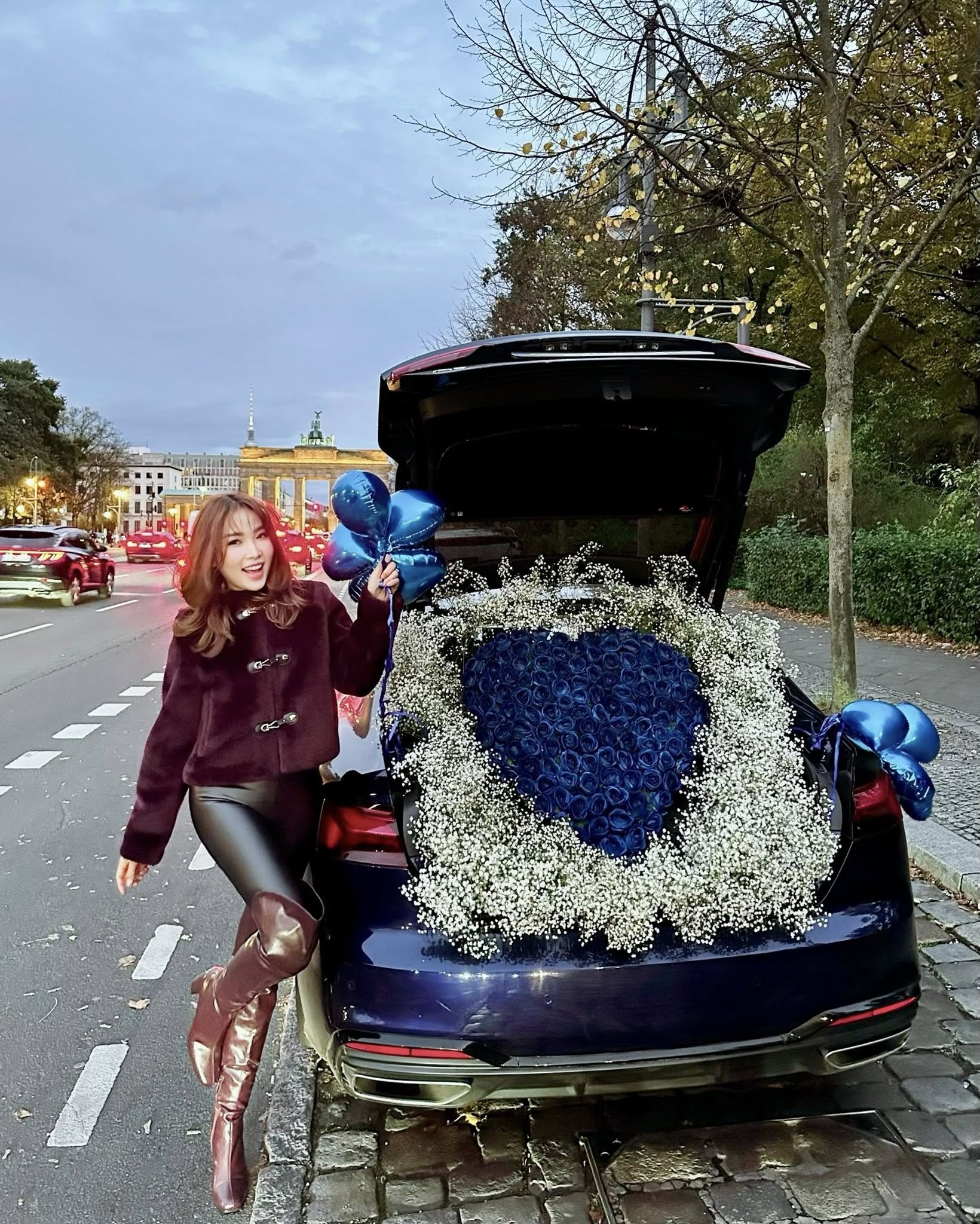 Hội bạn th&acirc;n 