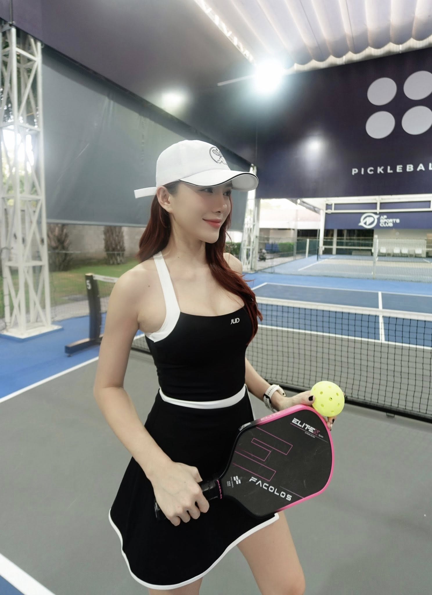 Hội bạn th&acirc;n 