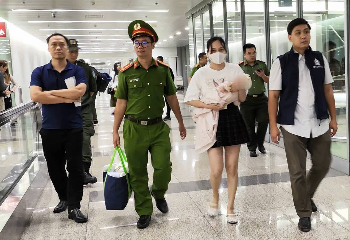 Khối t&agrave;i sản "khủng" của Ng&ocirc; Thị Th&ecirc;u - vợ Mr Hunter: 45 bất động sản, 143 miếng v&agrave;ng v&agrave; d&agrave;n xe đồ sộ Mercedes G63, Lamborghini, Lexus, Porsche- Ảnh 3.