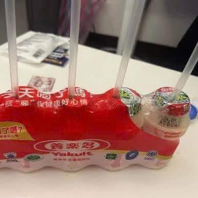 B&ugrave;ng nổ c&aacute;ch uống Yakult "độc lạ" khiến d&acirc;n mạng "cười b&ograve;", bạn thuộc kiểu n&agrave;o?- Ảnh 7.