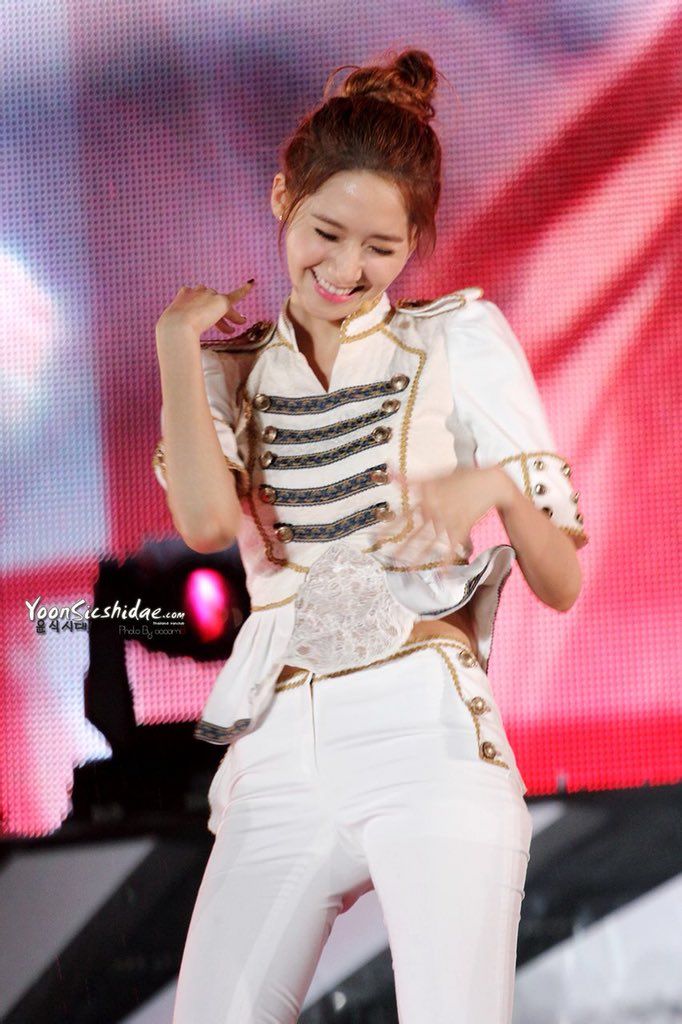 Mỹ nh&acirc;n đặt ra ti&ecirc;u chuẩn cho showbiz: Debut thời n&agrave;o cũng nổi, nhan sắc th&uacute;c đẩy cả kinh tế quốc gia- Ảnh 3.