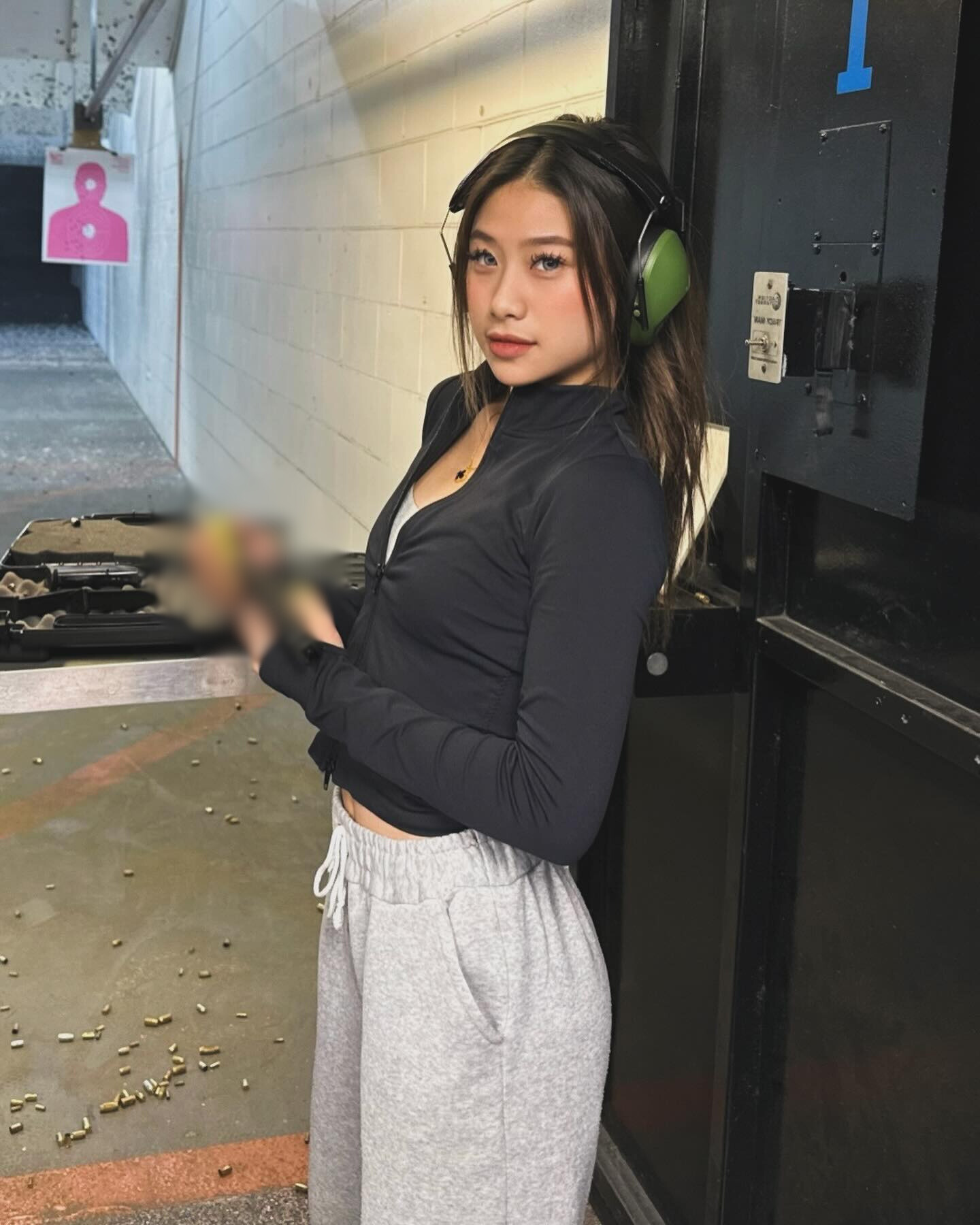 Louis Phạm vs Huyền 2K4: Chuyện "Ai T&acirc;y trước? Ai sang hơn?" khiến d&acirc;n mạng r&ugrave;m beng- Ảnh 4.