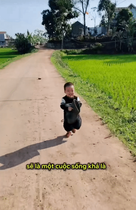 Thu nhập 70 triệu/th&aacute;ng, gia đ&igrave;nh 3 người vẫn rời phố về qu&ecirc; với quan điểm: X&acirc;y nh&agrave; tiền tỷ ở qu&ecirc;, c&ograve;n hơn mang nợ 3 tỷ mua chung cư ở H&agrave; Nội- Ảnh 9.