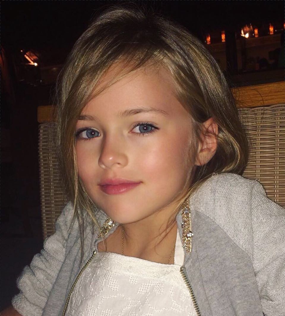 "C&ocirc; b&eacute; xinh nhất thế giới" sau 12 năm vẫn kiếm tiền tốt nhờ nhan sắc trời ban, chuyện học h&agrave;nh mới bất ngờ- Ảnh 2.