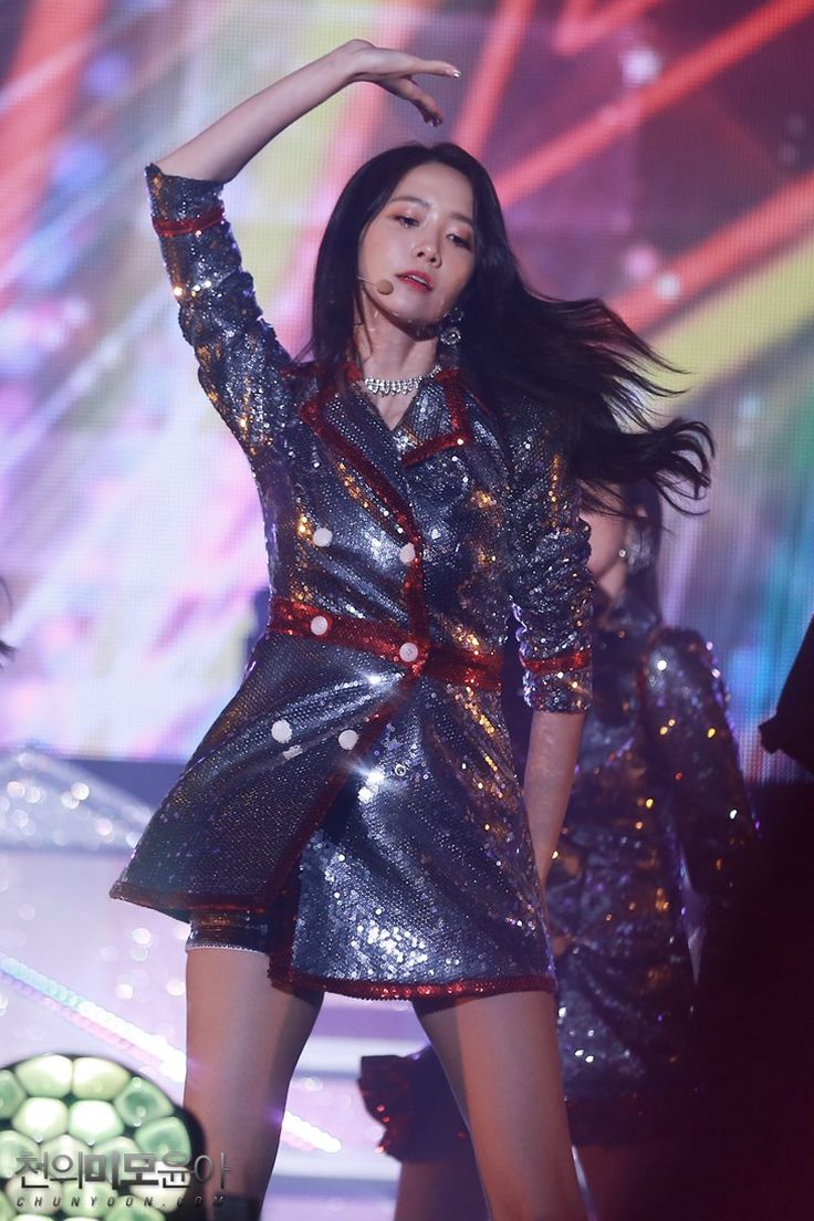 Mỹ nh&acirc;n đặt ra ti&ecirc;u chuẩn cho showbiz: Debut thời n&agrave;o cũng nổi, nhan sắc th&uacute;c đẩy cả kinh tế quốc gia- Ảnh 2.