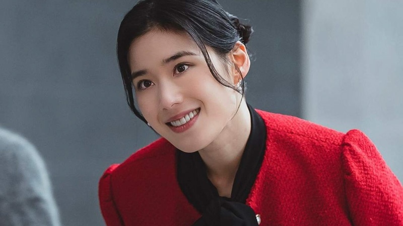 Nữ phụ hot nhất xứ H&agrave;n: Cứ l&ecirc;n phim l&agrave; đẹp &aacute;t nữ ch&iacute;nh, h&agrave;o quang sang chảnh dẫu chỉ diện &aacute;o sơ mi tối giản- Ảnh 2.