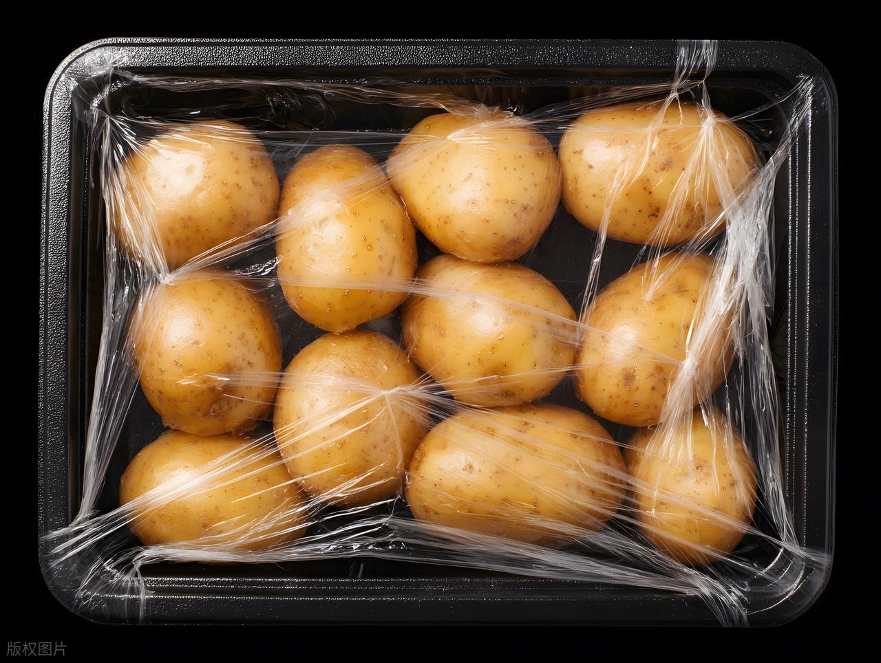 V&igrave; sao m&agrave;ng bọc thực phẩm c&oacute; thể giữ thực phẩm tươi ngon, trong khi t&uacute;i nilon lại dễ khiến thực phẩm bị hư hỏng?- Ảnh 8.