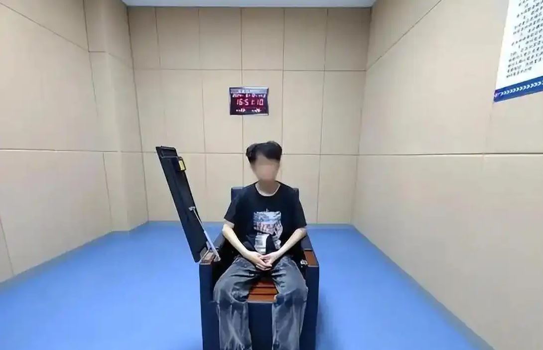 Ph&aacute;t hiện "lỗ hổng" của s&agrave;n thương mại điện tử, nam sinh l&ecirc;n kế hoạch lừa đảo hơn 16 tỷ: C&acirc;u n&oacute;i tại To&agrave; &aacute;n khiến người lớn sốc nặng!- Ảnh 1.