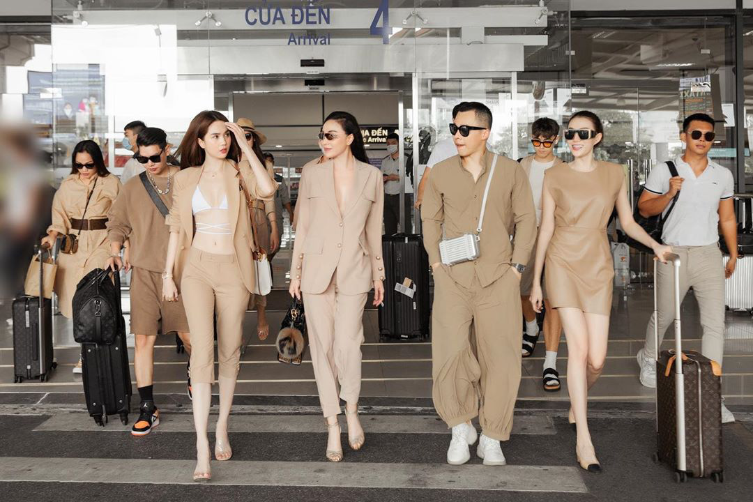 Hội bạn th&acirc;n 