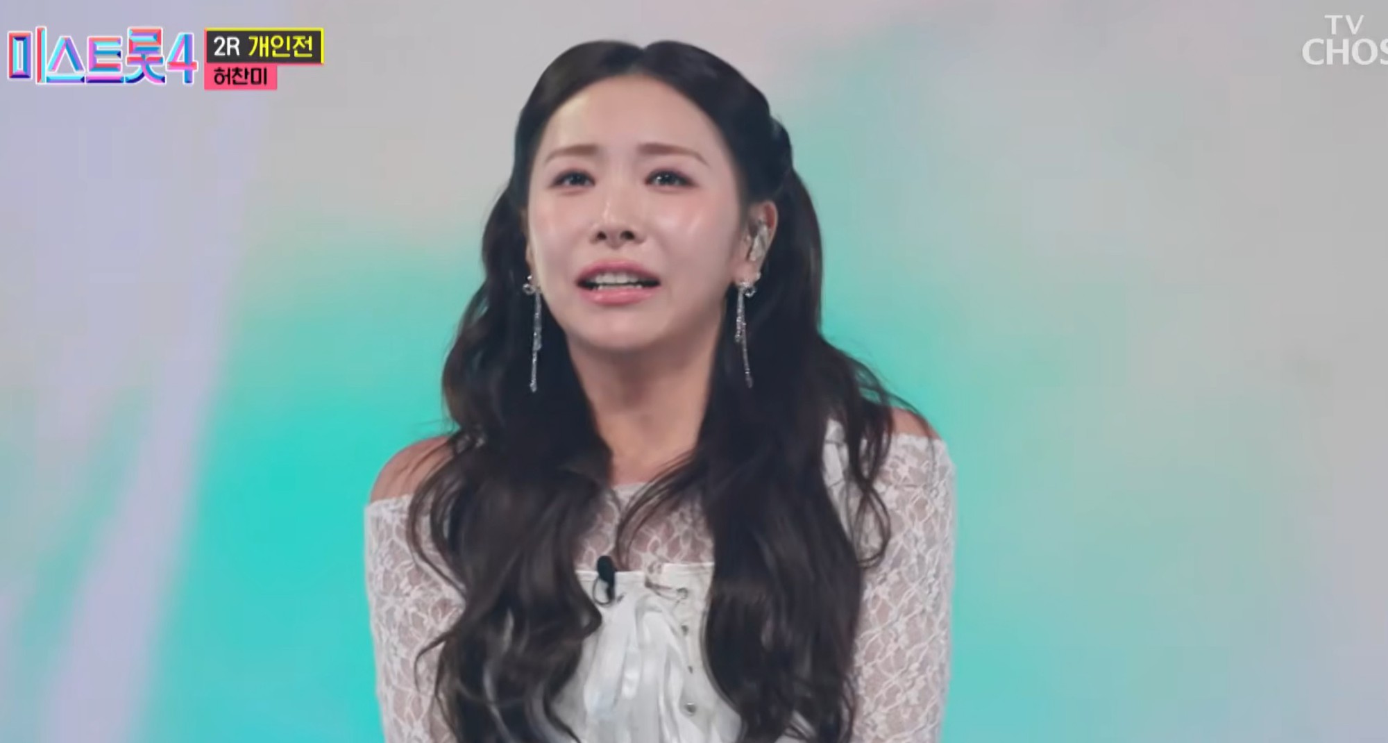 Ca sĩ số khổ nhất showbiz đổi đời: 16 năm thực tập chỉ h&aacute;t hội chợ, nay nổi tiếng cả nước y&ecirc;u mến- Ảnh 1.