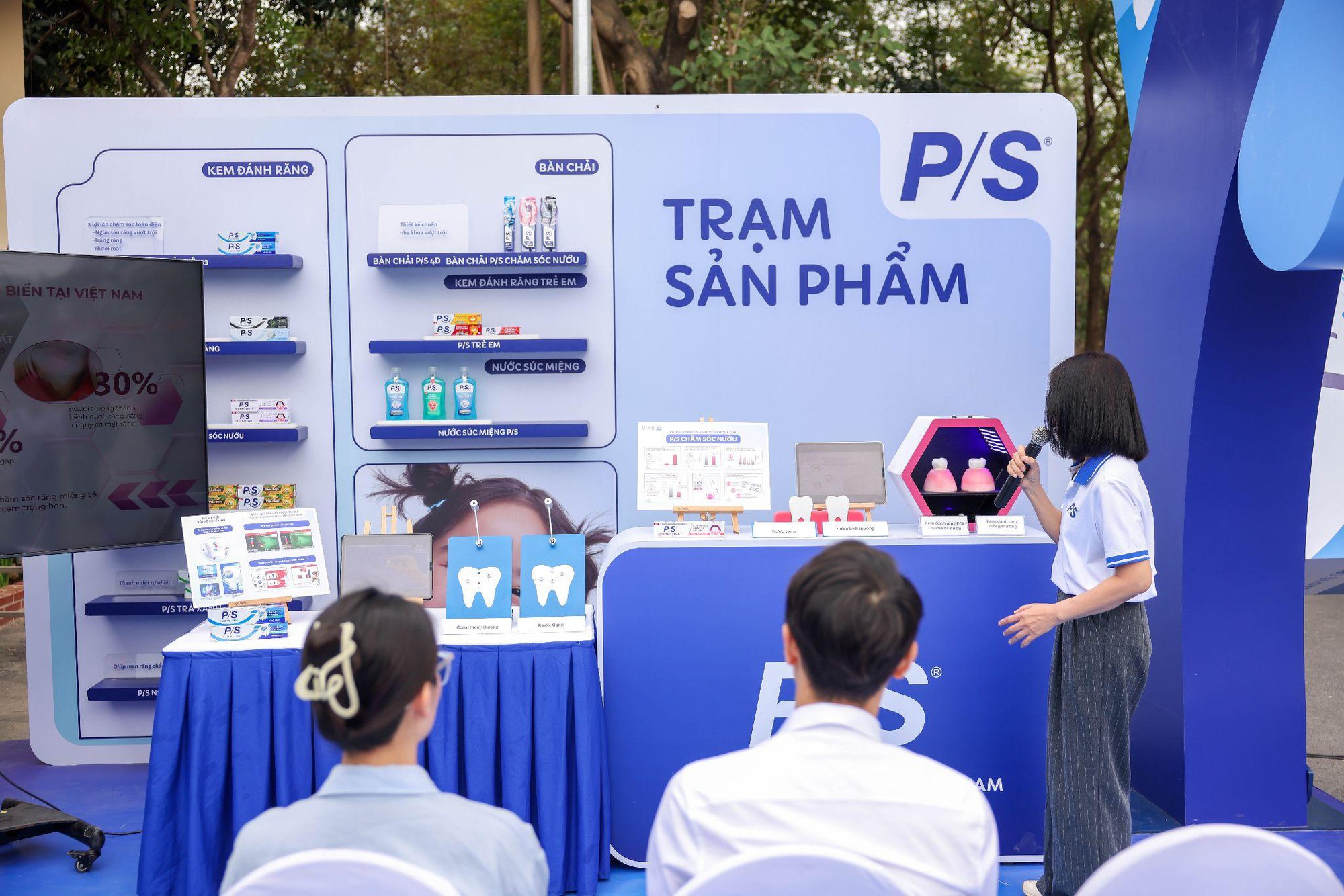 P/S c&ugrave;ng Hiệp Hội Răng H&agrave;m Mặt n&acirc;ng cao nhận thức chăm s&oacute;c sức khỏe răng miệng to&agrave;n diện- Ảnh 6.