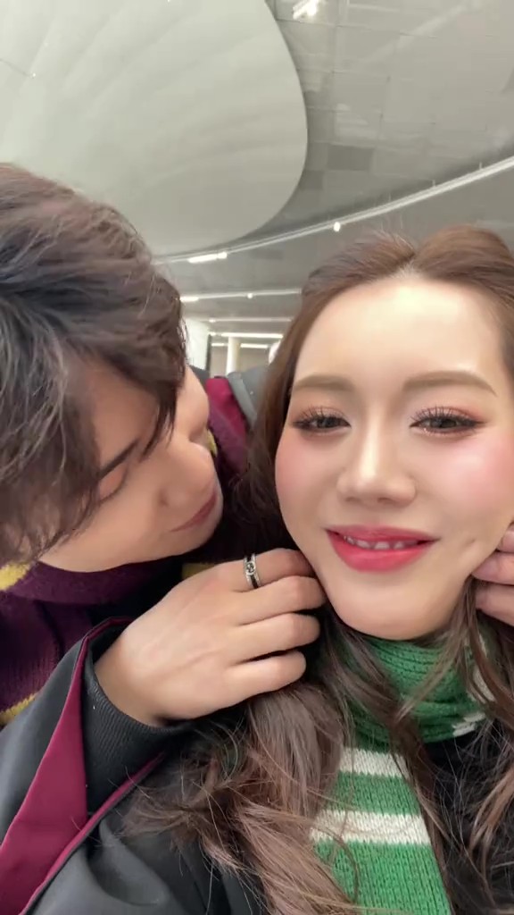 Kh&aacute;ch Việt sang Trung Quốc va phải bản fake của Kim Seon Ho: H&agrave;nh động của cả 2 sau đ&oacute; khiến 1,5 triệu sửng sốt- Ảnh 4.