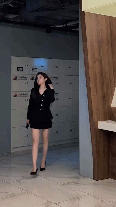 Nữ thần c&ocirc;ng sở hot nhất phim Việt giờ v&agrave;ng hiện tại: Mặc đẹp kh&ocirc;ng trượt ph&aacute;t n&agrave;o, biến phim trường th&agrave;nh s&agrave;n diễn thời trang- Ảnh 7.