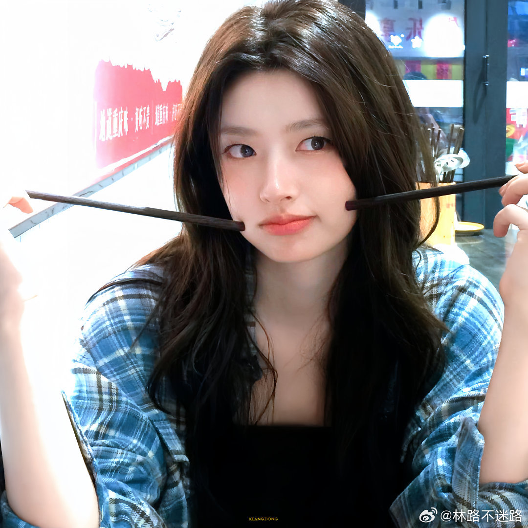 Sự tồn tại của mỹ nh&acirc;n n&agrave;y l&agrave; bất hạnh của showbiz: Đạp người kh&aacute;c để n&acirc;ng m&igrave;nh l&ecirc;n, thượng đẳng kh&ocirc;ng coi ai ra g&igrave;- Ảnh 6.