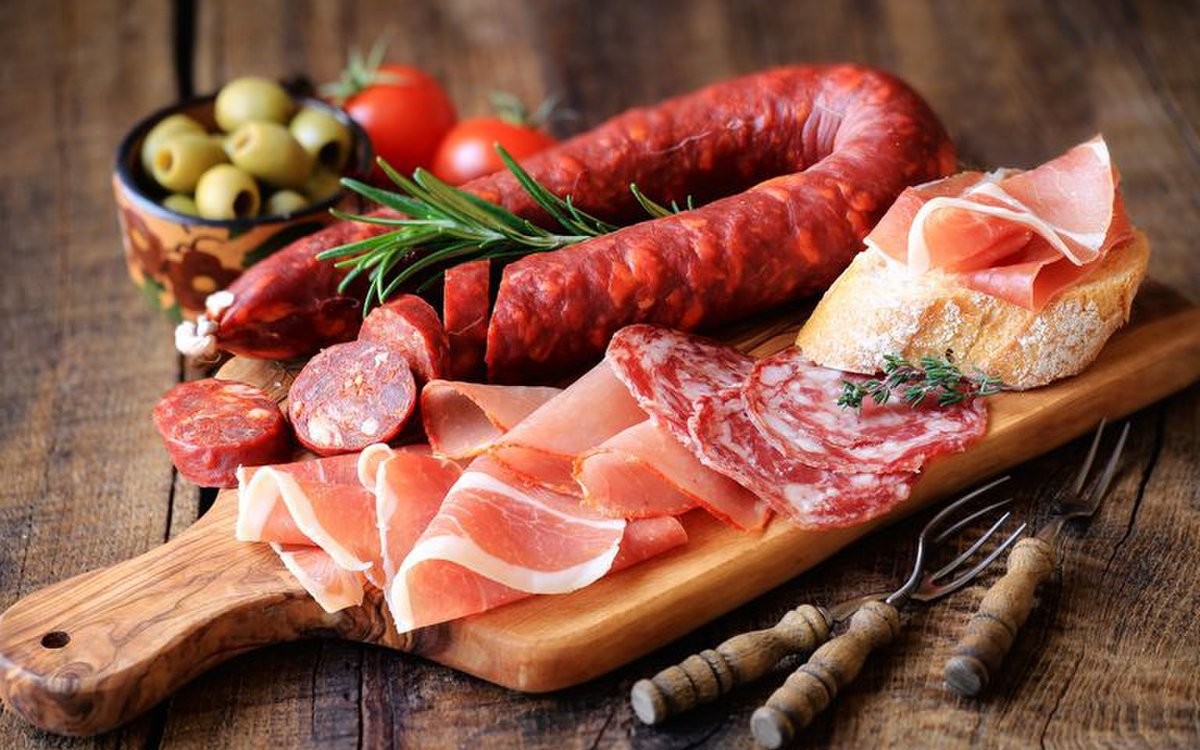 Loại thực phẩm quen thuộc bị WHO cảnh b&aacute;o g&acirc;y hại dạ d&agrave;y, nhiều người vẫn ăn mỗi ng&agrave;y- Ảnh 1.