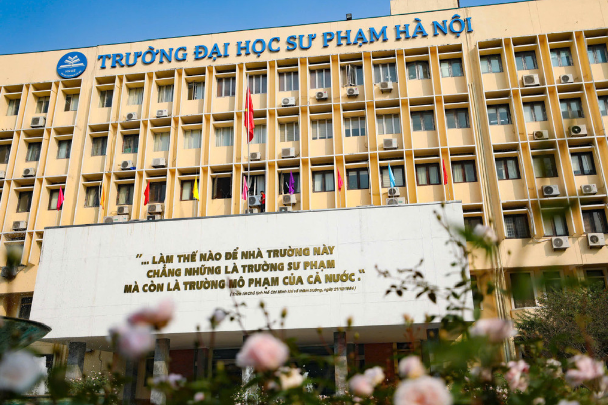 MC Kh&aacute;nh Vy "flex nhẹ" chị g&aacute;i l&agrave; PSG, tranh thủ h&eacute; lộ ng&agrave;nh học mới toanh của ĐH Sư phạm H&agrave; Nội- Ảnh 2.