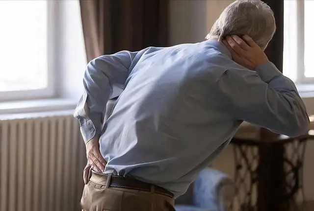 Muốn tr&aacute;nh nằm liệt giường khi về gi&agrave; - h&atilde;y l&agrave;m tốt 4 điều n&agrave;y ngay từ h&ocirc;m nay- Ảnh 3.