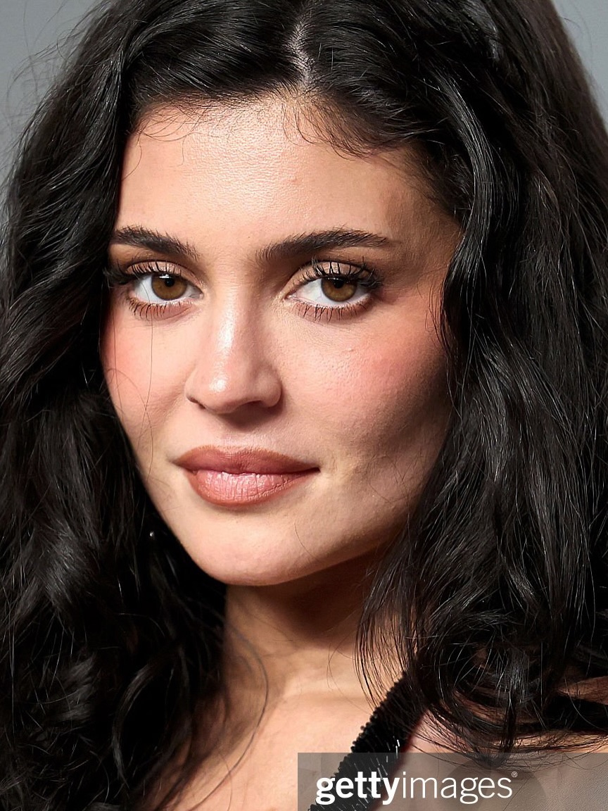 Ch&ugrave;m ảnh da thật đến mất l&ograve;ng của d&agrave;n sao Oscar 2026: Người nổi tiếng đang chuộng kiểu gi&agrave; đi một c&aacute;ch tự nhi&ecirc;n- Ảnh 6.