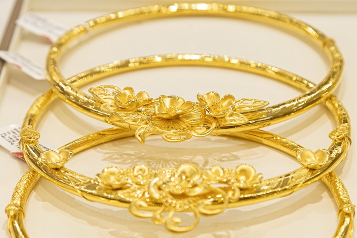 Gi&aacute; v&agrave;ng h&ocirc;m nay 19/3: 'Bốc hơi' gần 170 USD/ounce, l&ugrave;i xa mốc 5.000 USD/ounce- Ảnh 1.