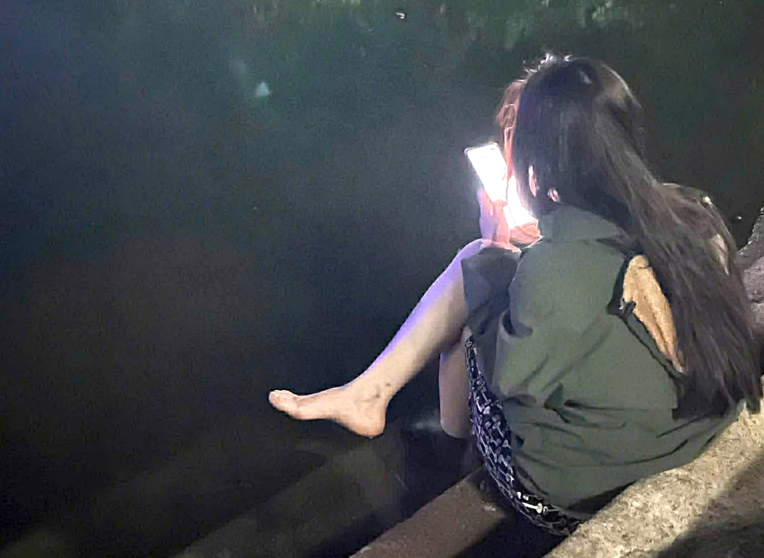 T&igrave;m thấy thi thể người phụ nữ lao xuống hồ ở Đức Cơ  sau khi gọi điện nhờ bạn chăm s&oacute;c gi&uacute;p 2 con- Ảnh 1.