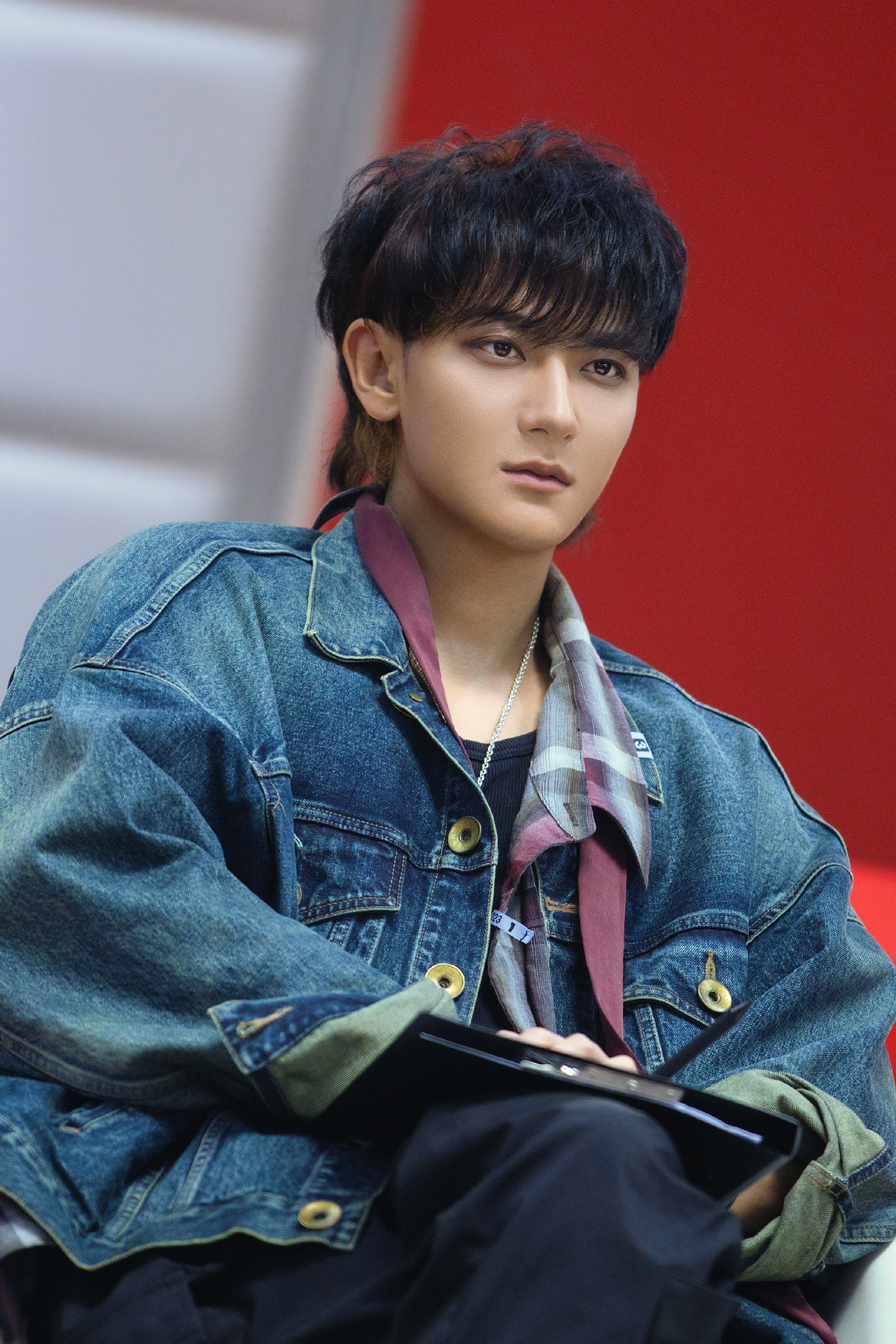 Chuyện nguy hiểm g&igrave; đang xảy ra với &ldquo;anh sếp&rdquo; showbiz?- Ảnh 2.