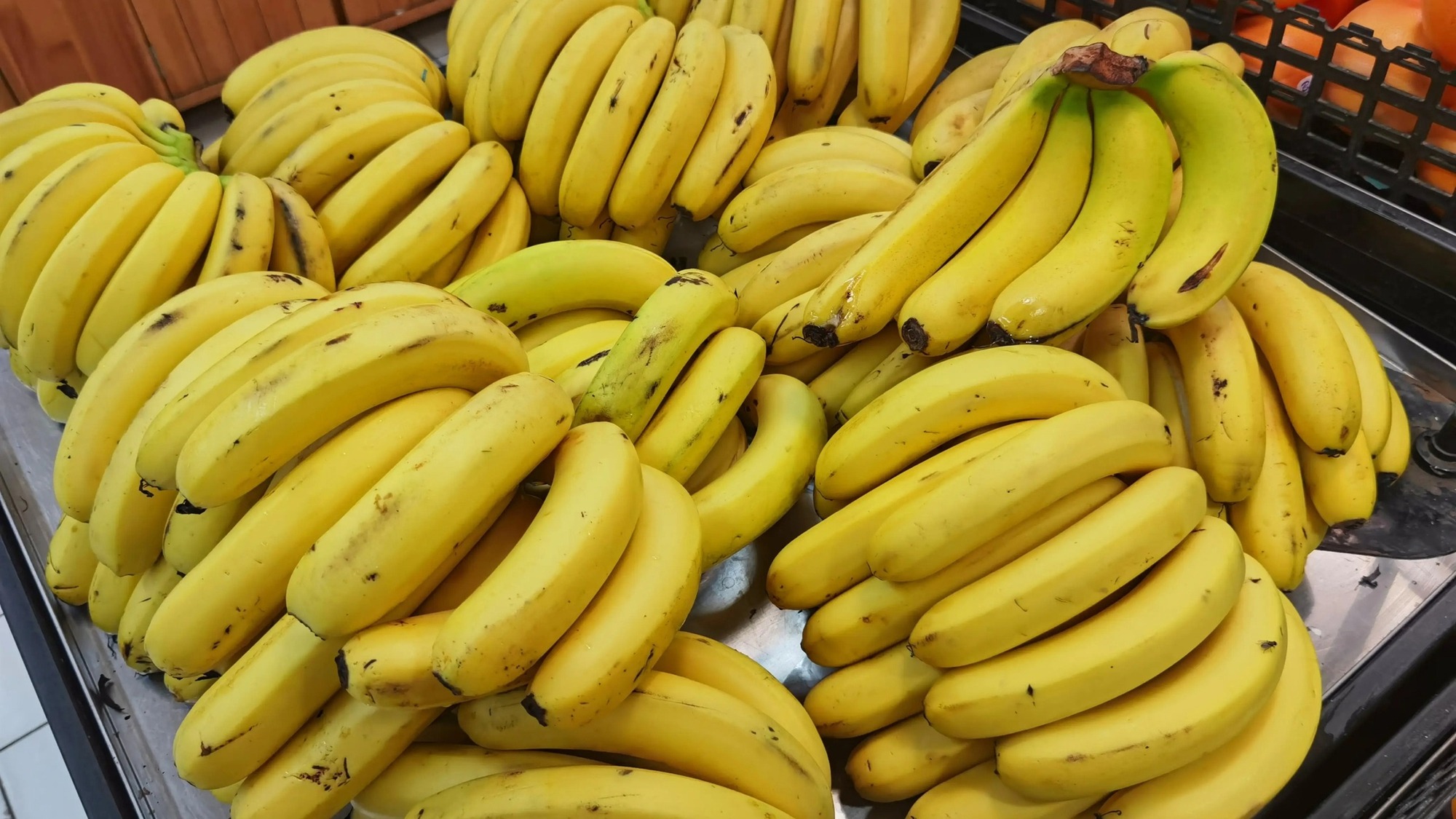 Đi chợ n&ecirc;n mua chuối cong hay chuối thẳng: Sự thật số đ&ocirc;ng kh&ocirc;ng hề biết- Ảnh 2.