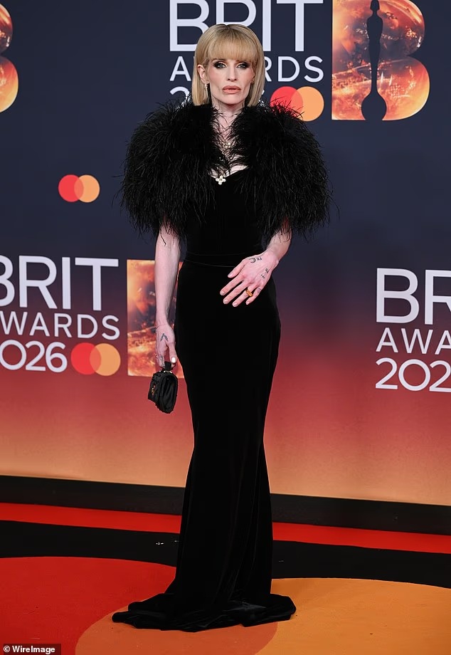 H&igrave;nh ảnh &aacute;i nữ showbiz hậu giảm 37kg g&acirc;y sốc, nhan sắc gi&agrave; đi 20 năm ph&aacute;t sợ- Ảnh 4.