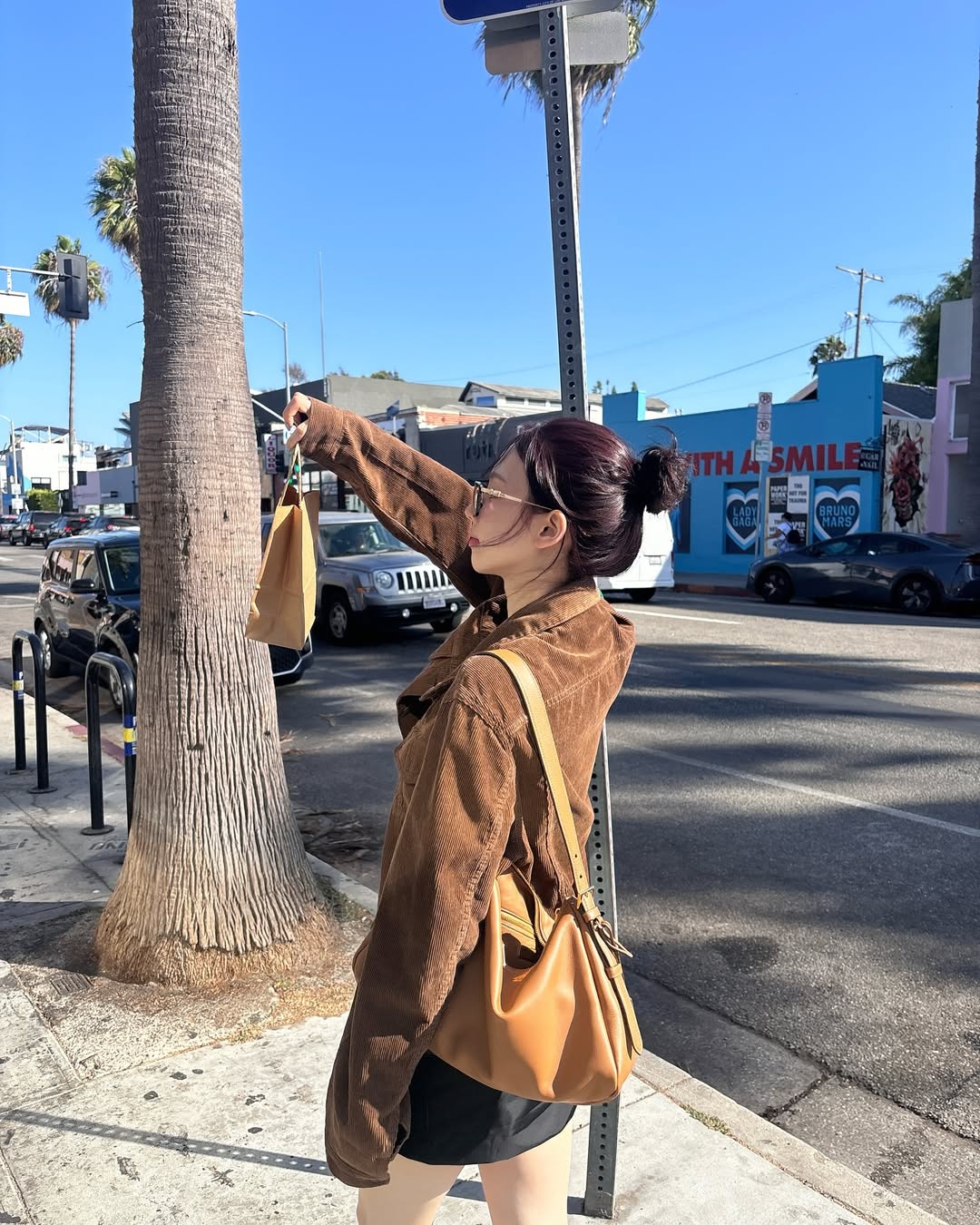 Kh&ocirc;ng tin mỹ nh&acirc;n n&agrave;y l&agrave; con người, v&igrave; vẻ đẹp v&ocirc; thực như AI: Đến style cũng đỉnh th&ocirc;i nh&eacute;- Ảnh 16.