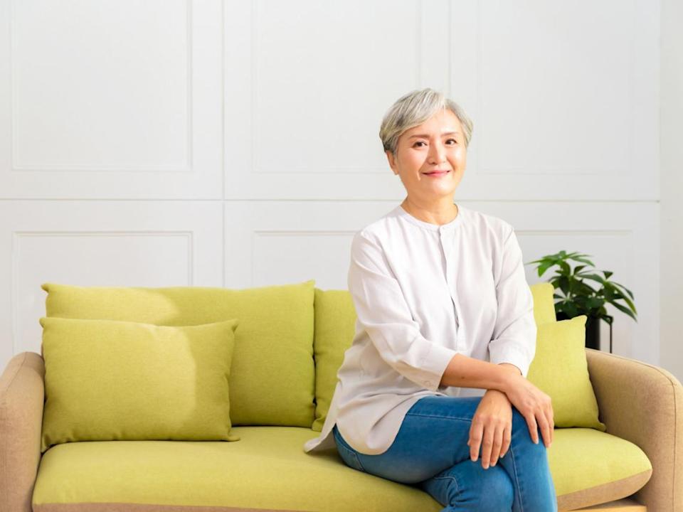 Bị sa s&uacute;t tr&iacute; tuệ ở tuổi 58 nhưng t&ocirc;i chọn sống một m&igrave;nh: Kh&ocirc;ng c&ograve;n bị giục gi&atilde; hay chất vấn, t&ocirc;i kh&ocirc;ng phải sống như một đứa trẻ bị mắng- Ảnh 1.