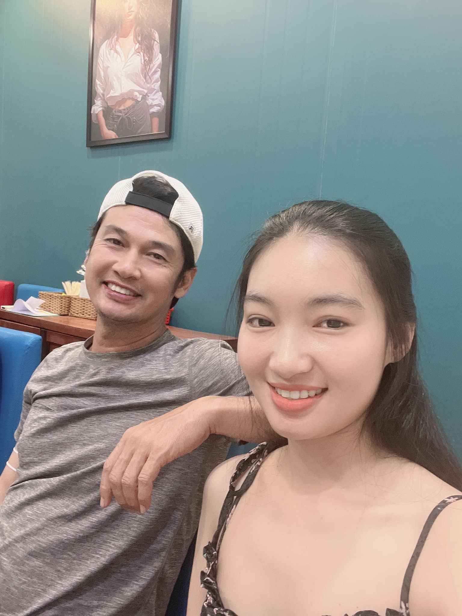 "Tiết Cương keo kiệt" l&ecirc;n hot search, vợ k&eacute;m 26 tuổi phơi b&agrave;y lu&ocirc;n loạt sự thật trong căn nh&agrave; cấp 4 ở T&acirc;y Ninh- Ảnh 1.