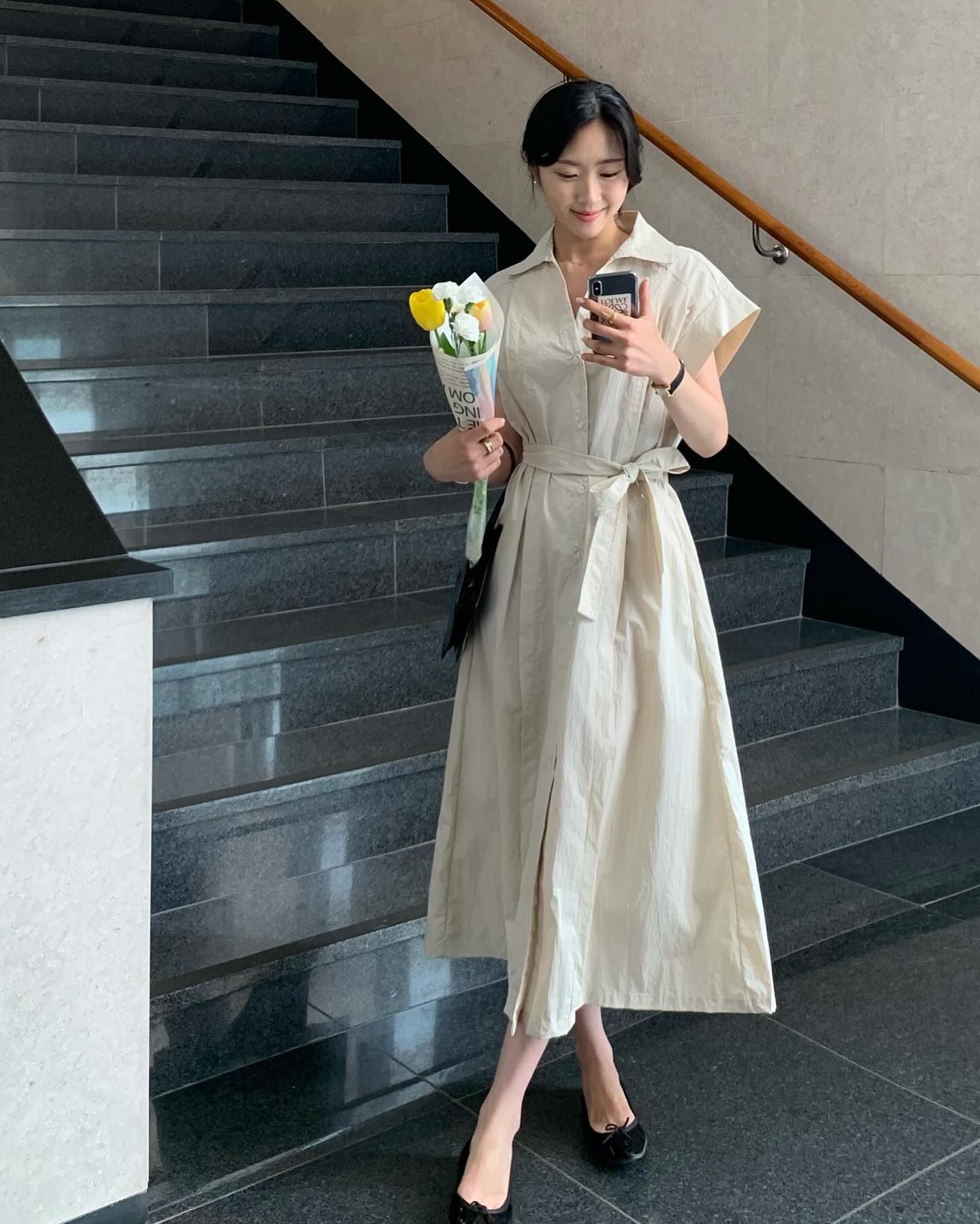 5 c&aacute;ch mặc đồ c&ocirc;ng sở gi&uacute;p chị em 