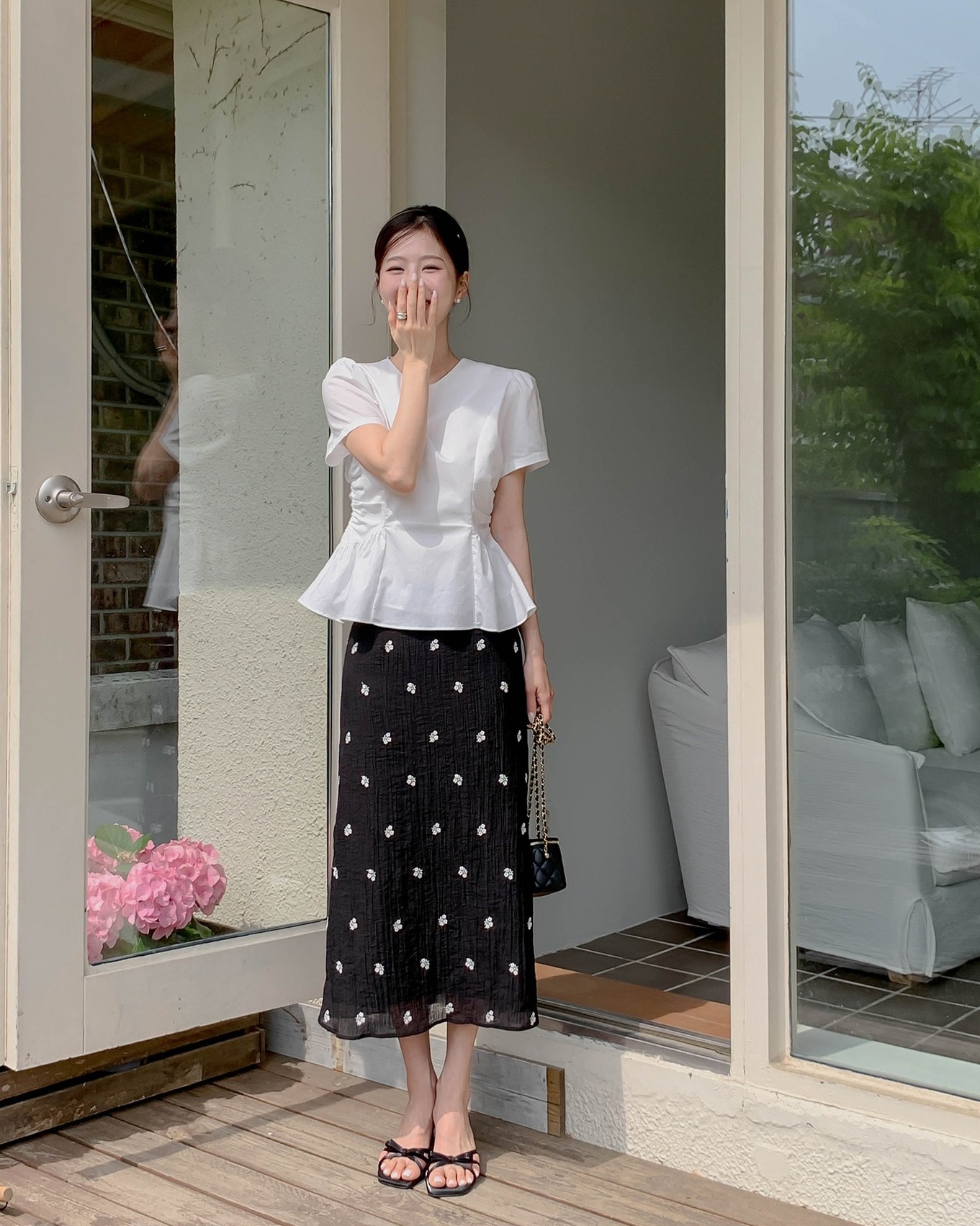 5 c&aacute;ch mặc đồ c&ocirc;ng sở gi&uacute;p chị em 