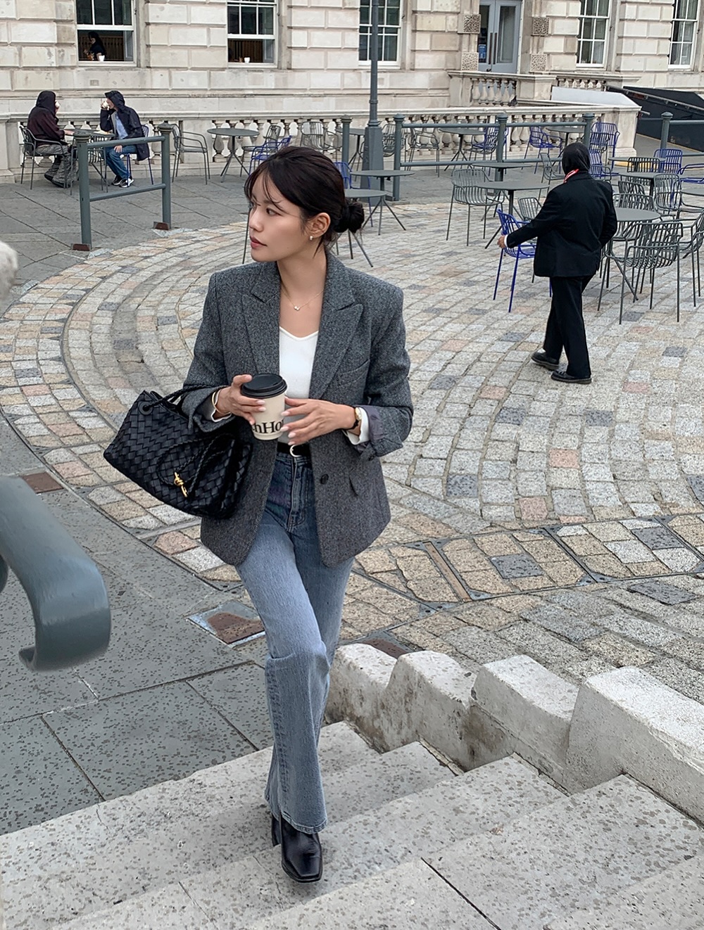 5 c&aacute;ch mặc đồ c&ocirc;ng sở gi&uacute;p chị em 