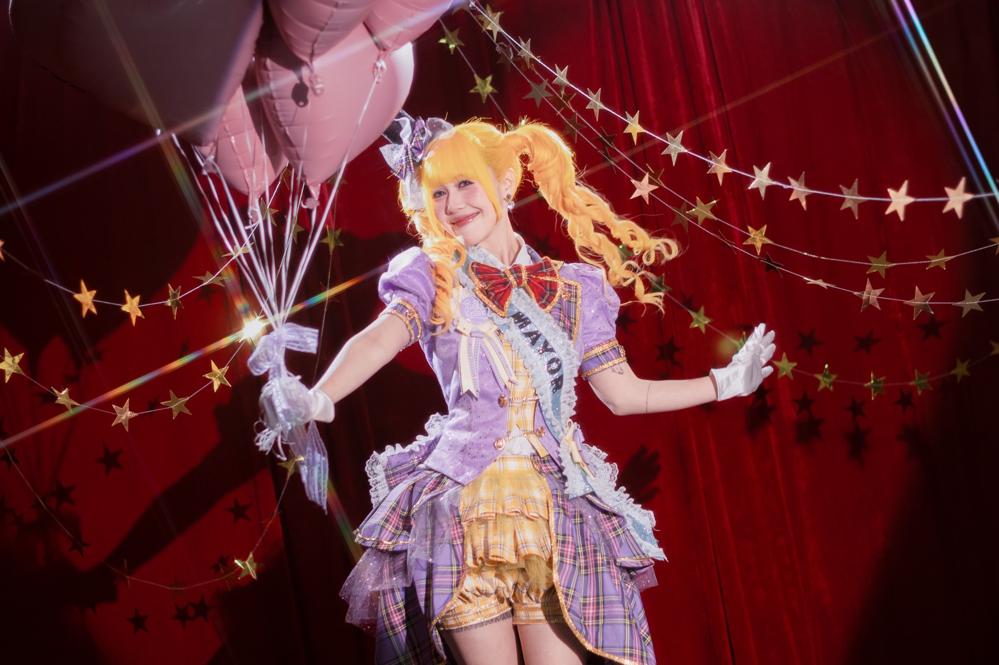 Nữ nghệ sĩ 3.6 tỷ views: Gia đ&igrave;nh 3 đời l&agrave;m qu&acirc;n nh&acirc;n, tuổi 30 mới t&igrave;m được hướng dẫn sử dụng nhan sắc- Ảnh 1.