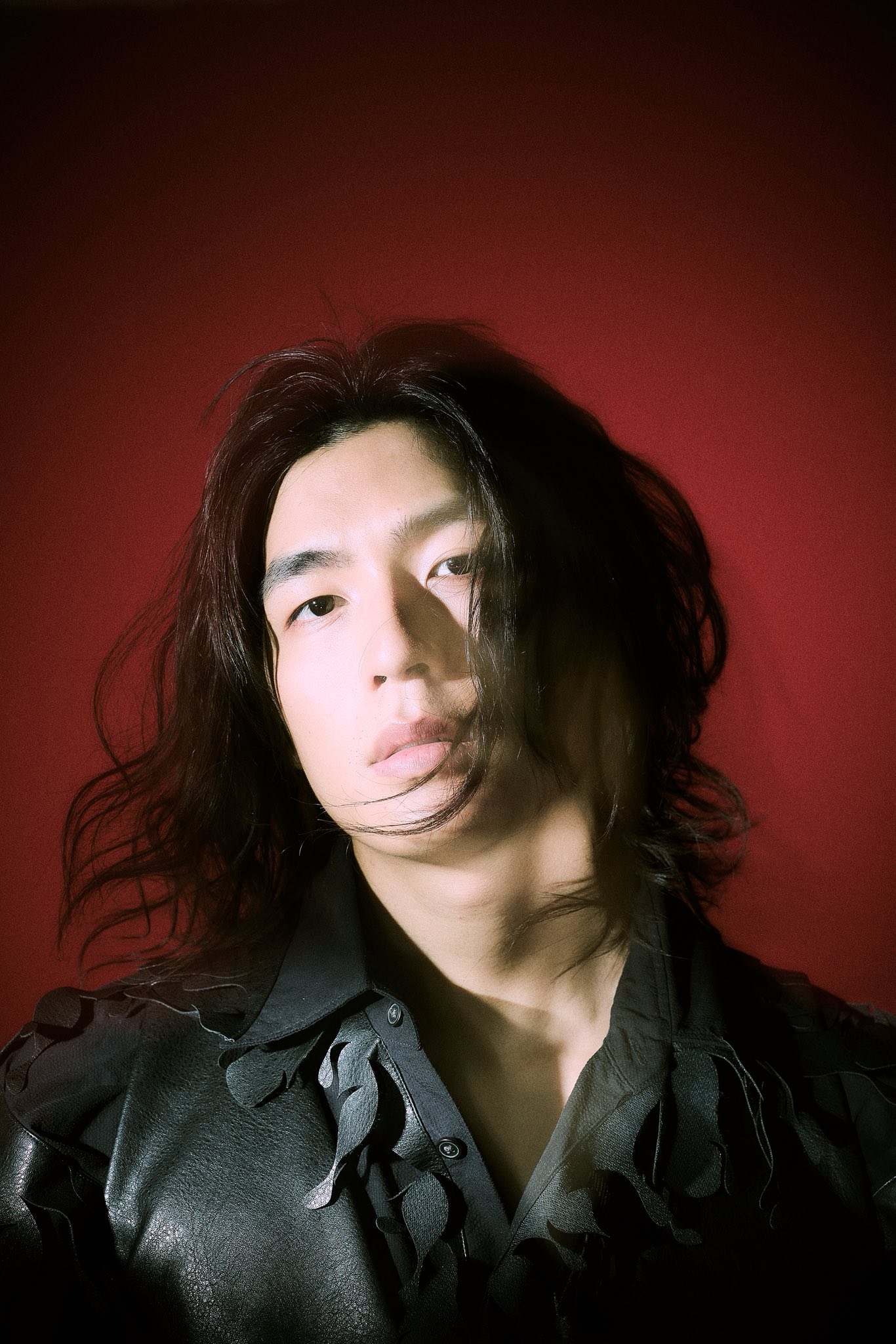 Nam diễn vi&ecirc;n Việt đẹp đến mức được v&iacute; như Hứa Quang H&aacute;n, nay kh&ocirc;ng kh&aacute;c g&igrave; người rừng- Ảnh 5.