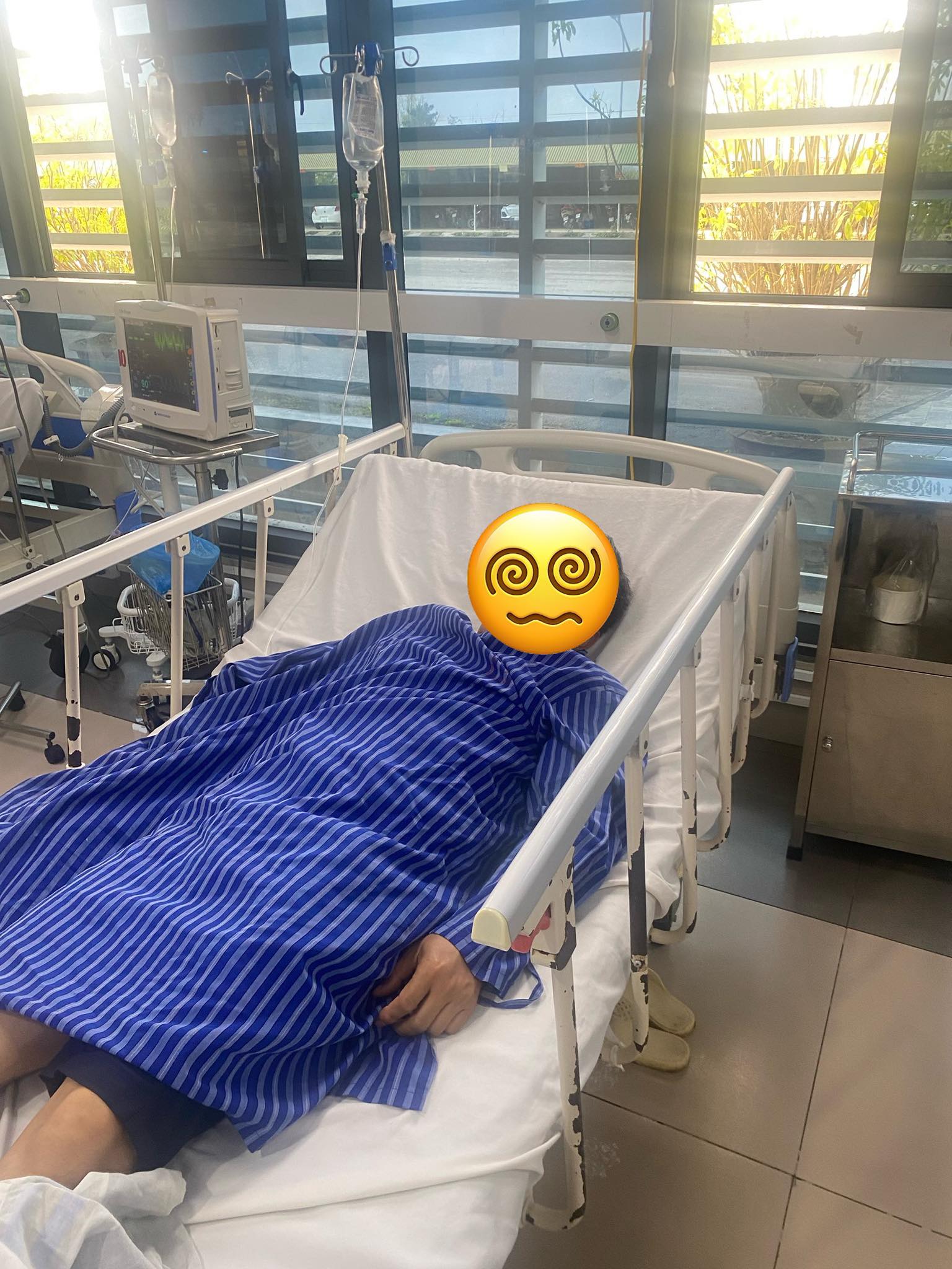 Lạng Sơn: Nh&igrave;n giống rau cần n&ecirc;n vội h&aacute;i đem về nấu ăn, 3 người bị ngộ độc phải nhập viện cấp cứu- Ảnh 1.