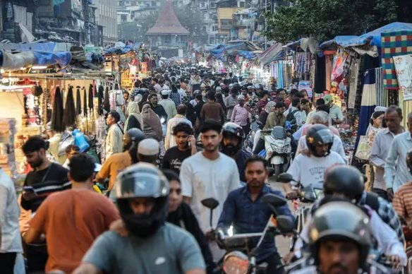 Quốc gia ch&acirc;u &Aacute; tăng trưởng nhanh nhất thế giới trong 4 năm li&ecirc;n tiếp, c&oacute; thể sắp vượt Nhật Bản trở th&agrave;nh nền kinh tế lớn thứ 4 to&agrave;n cầu- Ảnh 1.