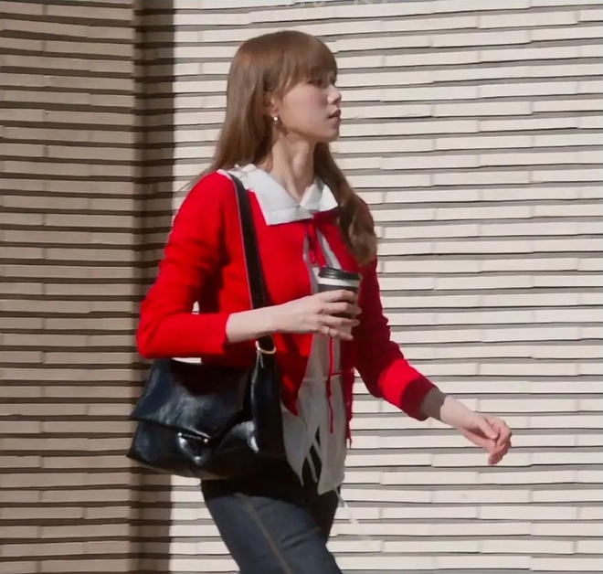 Nữ thần c&ocirc;ng sở 1m75 mặc đẹp nhất l&uacute;c n&agrave;y, xứng đ&aacute;ng "s&aacute;ch mẫu 2026" của d&acirc;n văn ph&ograve;ng- Ảnh 18.