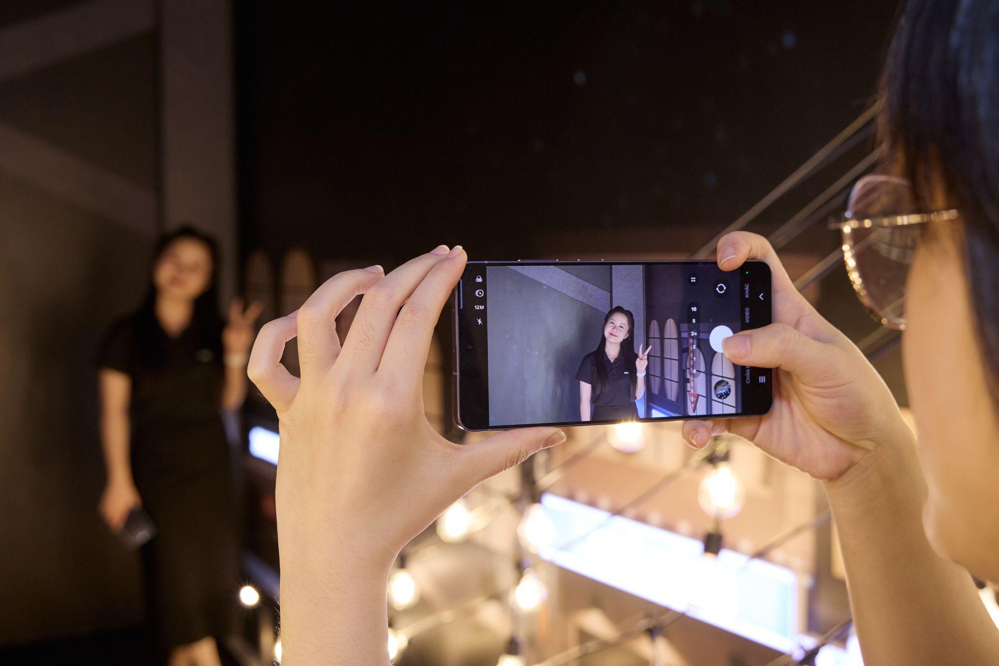 Galaxy S26 series: Chiếc điện thoại với hệ thống Camera Galaxy xuất sắc bậc nhất, đáng tiền đến từng đồng- Ảnh 2. Galaxy S26 series: Chiếc điện thoại với hệ thống Camera Galaxy xuất sắc bậc nhất, đáng tiền đến từng đồng- Ảnh 2.